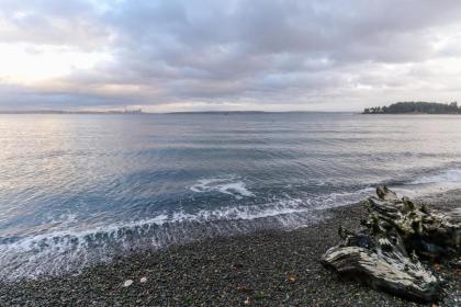 Rockaway Beach View - image 15