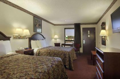 Days Inn by Wyndham Bainbridge - image 3