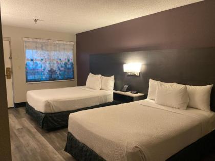 La Quinta Inn by Wyndham Bakersfield South - image 9