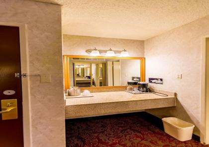 SureStay Plus Hotel by Best Western Bakersfield North - image 15