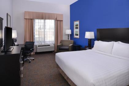 Holiday Inn Express & Suites Bakersfield Airport an IHG Hotel - image 7