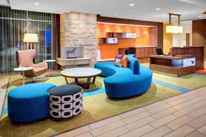 Fairfield Inn & Suites by Marriott Bakersfield North/Airport - image 3