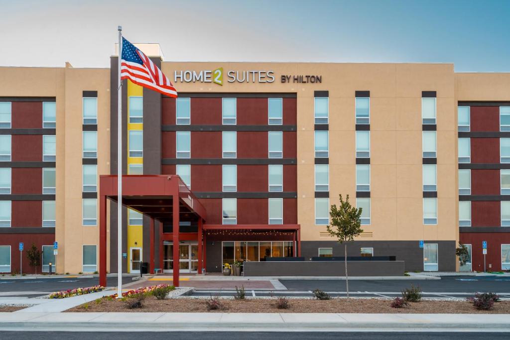 Home2 Suites Bakersfield - main image