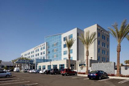 Hyatt Place Bakersfield - image 2