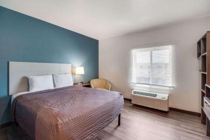 WoodSpring Suites Bakersfield Airport - image 14