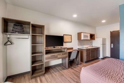 WoodSpring Suites Bakersfield Airport - image 15