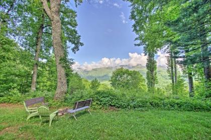 Summit Splendor Smoky Mountain Cabin with Views! - image 12