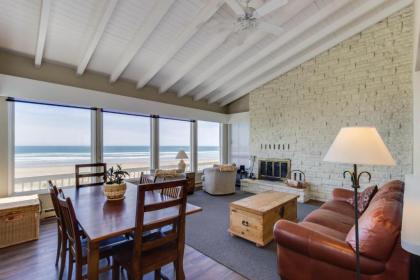 Spindrift Oceanfront Home - The Helm - image 14