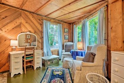 Rustic Bandon Log Cabin on 5 Acres of Woodlands! - image 14