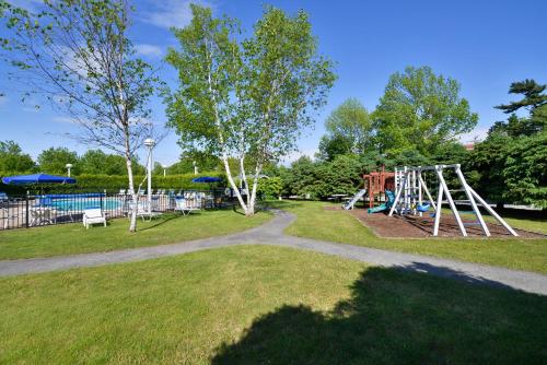 Bar Harbor Motel - image 5