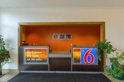 Motel 6-Baraboo WI - Lake Delton - image 2