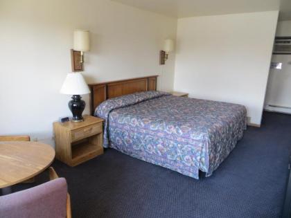 Campus Inn Baraboo - image 4