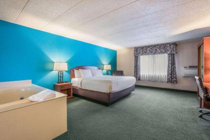 Clarion Hotel and Convention Center Baraboo - image 13