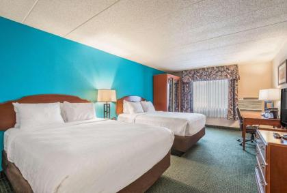 Clarion Hotel and Convention Center Baraboo - image 6