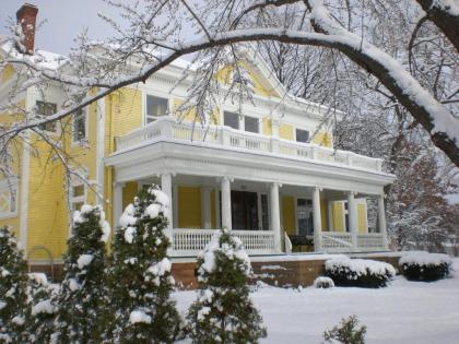 Ringling House Bed & Breakfast - image 3