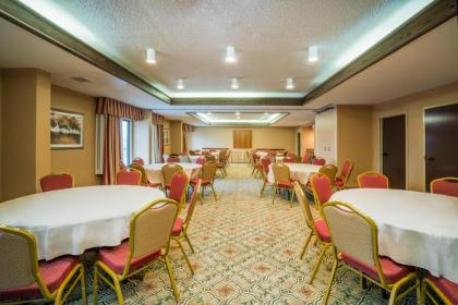 Hampton Inn Bardstown - image 8