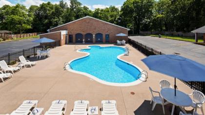 SureStay Hotel by Best Western Bardstown General Nelson - image 5