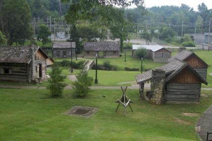 Bourbon Manor Bed & Breakfast Inn - image 10