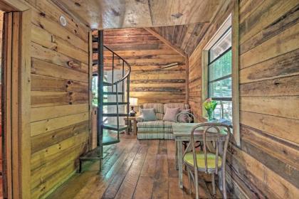 Creekside Cabin with Deck in Pisgah Forest! - image 1