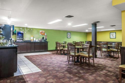 Quality Inn Barre-Montpelier - image 3