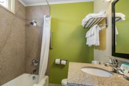 Quality Inn Barre-Montpelier - image 9