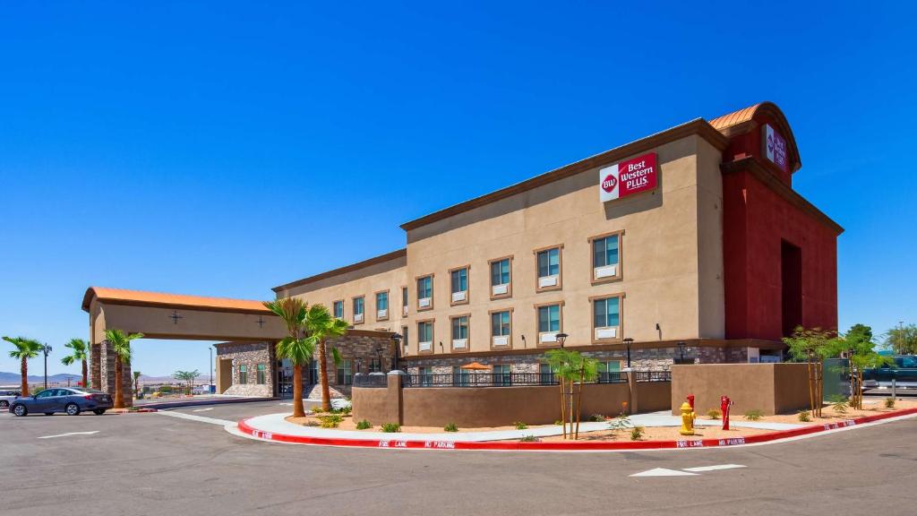 Best Western Plus New Barstow Inn & Suites - main image