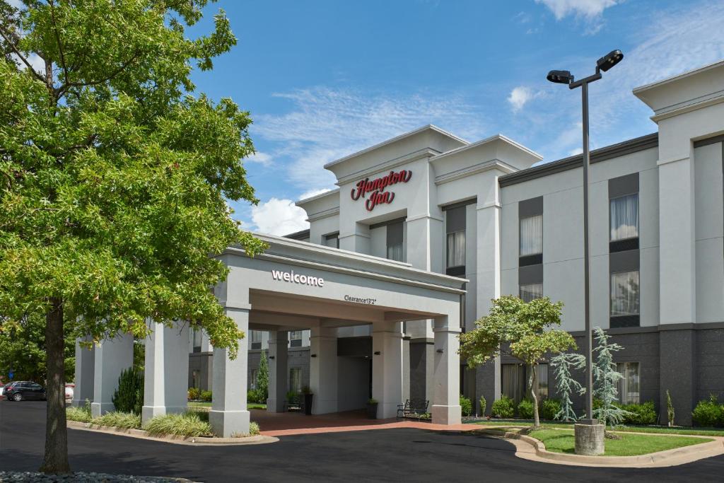 Hampton Inn Bartlesville - main image