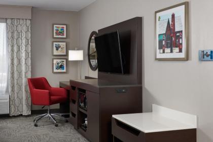 Hampton Inn Bartlesville - image 13