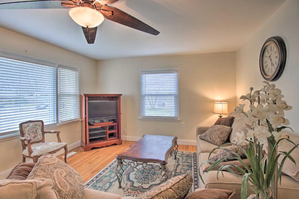 Beautiful Bartlesville Home with Game Room! - main image