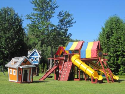 North Colony Motel and Cottages - image 14