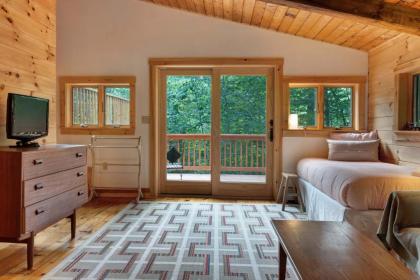 Saco River Chalet - image 4