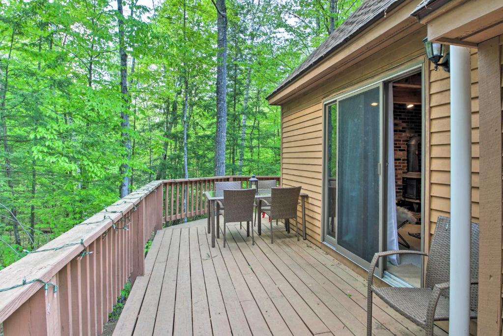 Modernized Mtn Retreat with Game Room and Grill! - image 6