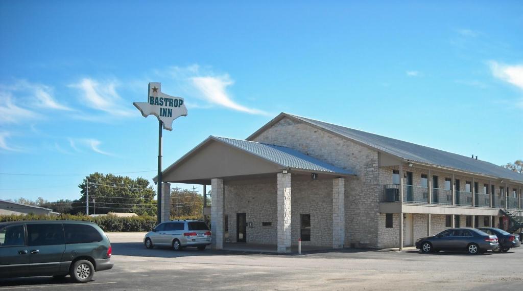 Bastrop Inn - main image