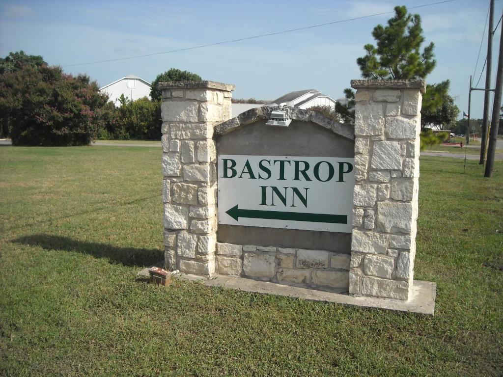 Bastrop Inn - image 3