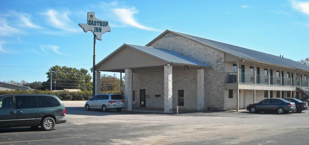 Bastrop Inn - image 5