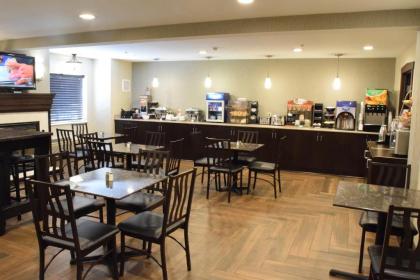 Best Western Crown Inn & Suites - Batavia - image 12