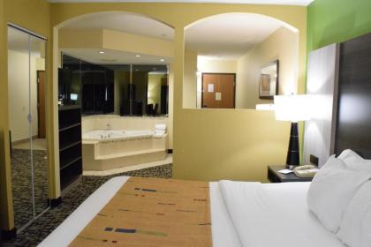 Best Western Crown Inn & Suites - Batavia - image 9