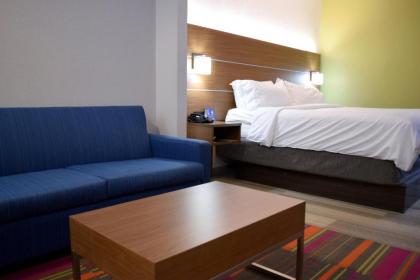 Holiday Inn Express Hotel & Suites Batesville an IHG Hotel - image 5