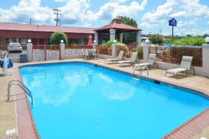 America's Best Value Inn - Batesville - image 15