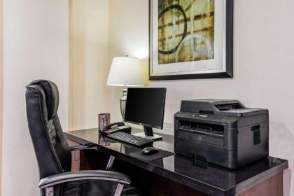 Quality Inn Batesville - image 10