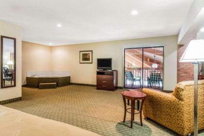 Quality Inn Batesville - image 14