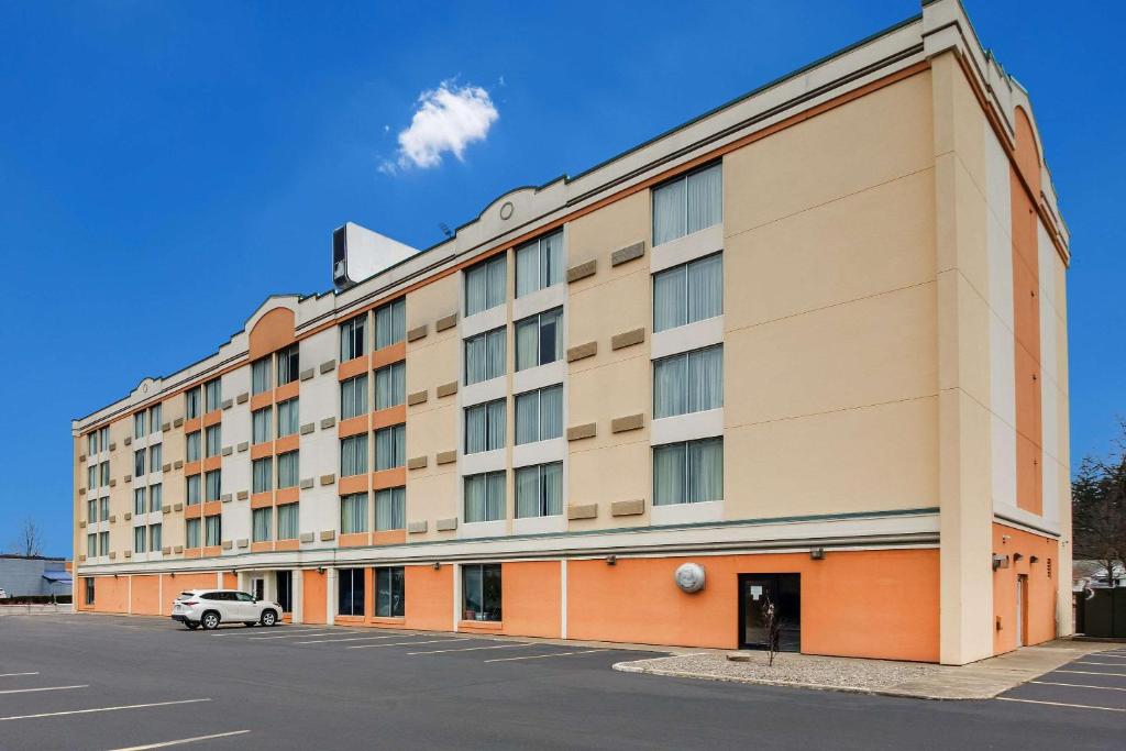 Quality Inn - main image