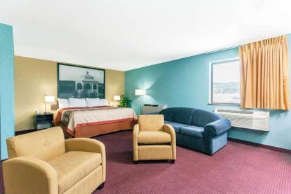 Super 8 by Wyndham Bath Hammondsport Area - image 6