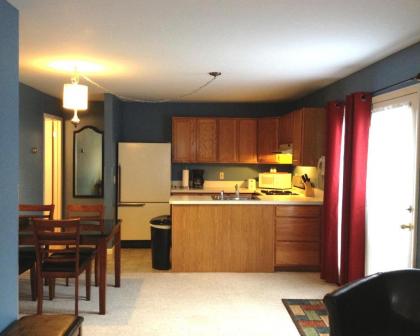 Vinehurst Inn & Suites - image 3