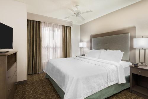 Homewood Suites Baton Rouge - image 2