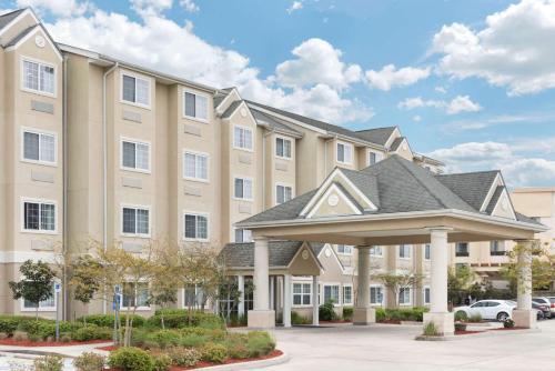 Microtel Inn and Suites Baton Rouge Airport - main image