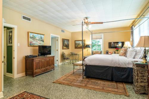 The Stockade Bed and Breakfast - image 4