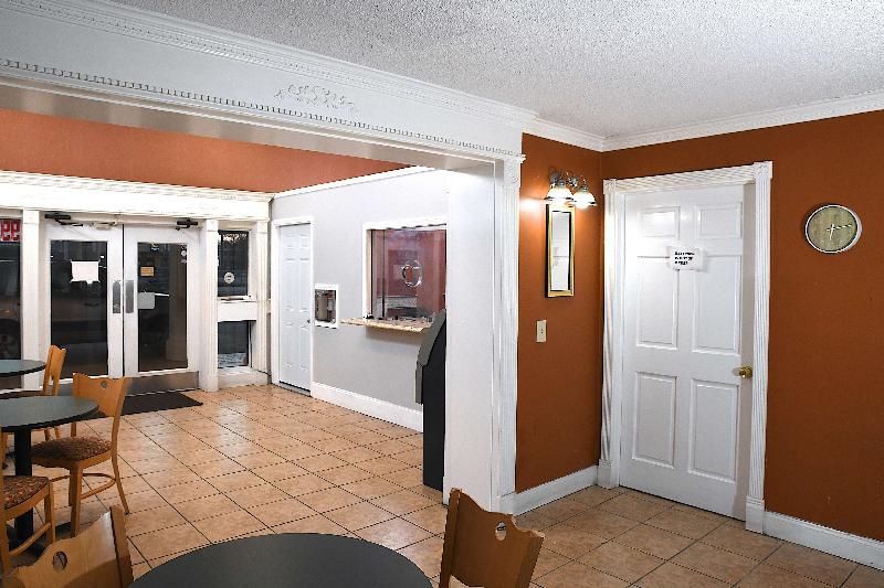 Americas Best Value Inn Baton Rouge Airline - main image