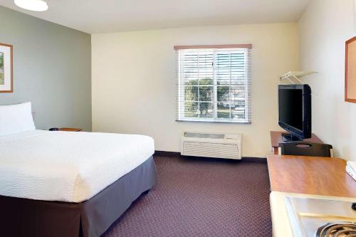 WoodSpring Suites Baton Rouge Airline Highway - image 4