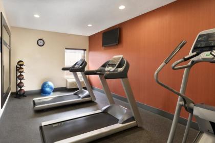 Hampton Inn Battle Creek - image 8